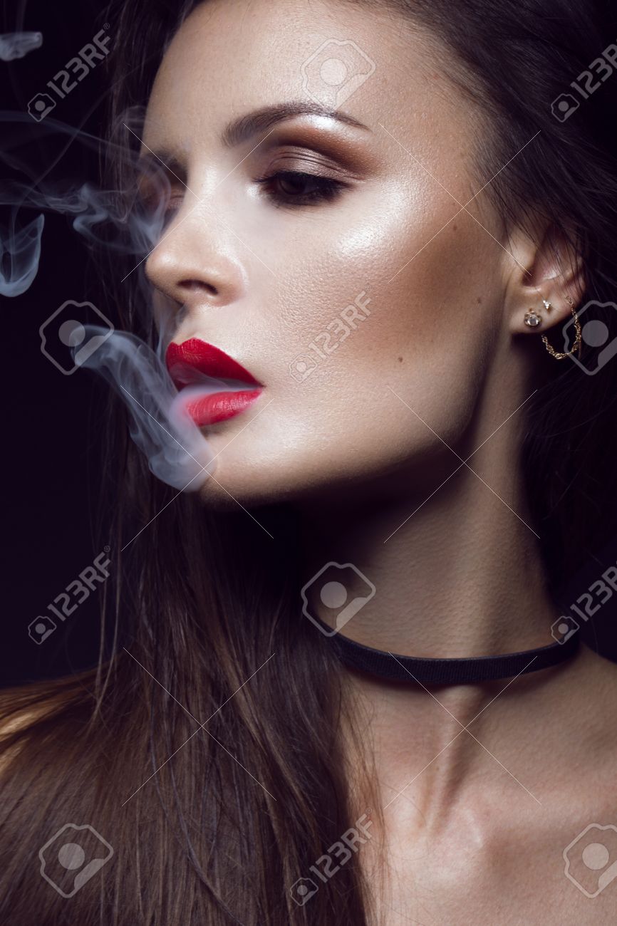 Bright Red Lips Smoking Bright Red Lips Smoking